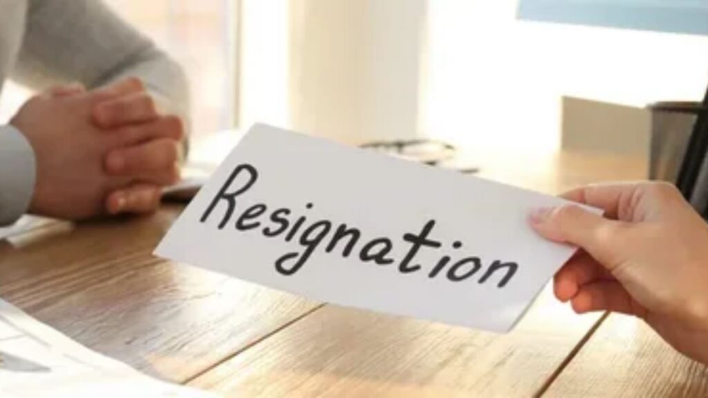 Quit vs Resign